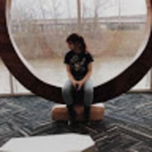 Meet your Posher, Annadra